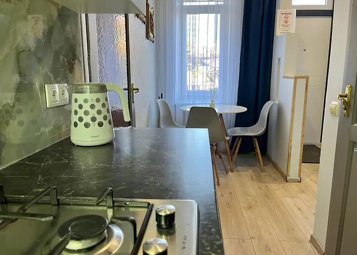 під дубом 10, біля тц форум Apartment